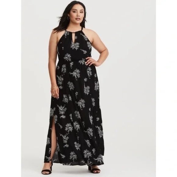 torrid Dresses & Skirts - Torrid Black & White Embroidered Gauze Maxi Dress Halter Side Slit Size 2